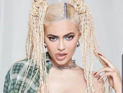 Heboh Kylie Jenner Disebut Munafik Usai Posting Foto Kebakaran Australia