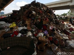 135 Ribu Ton Sampah Masuk TPST Bantargebang Saat Masa Banjir