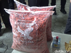 Pakai Telur Busuk, Pabrik Makanan di Lumajang Digerebek