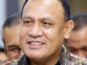 Firli Siap Hadiri Sidang Etik Naik Heli Mewah: Saya Ini Orang Kerja Firli Siap Hadiri Sidang Etik Naik Heli Mewah: Saya Ini Orang Kerja