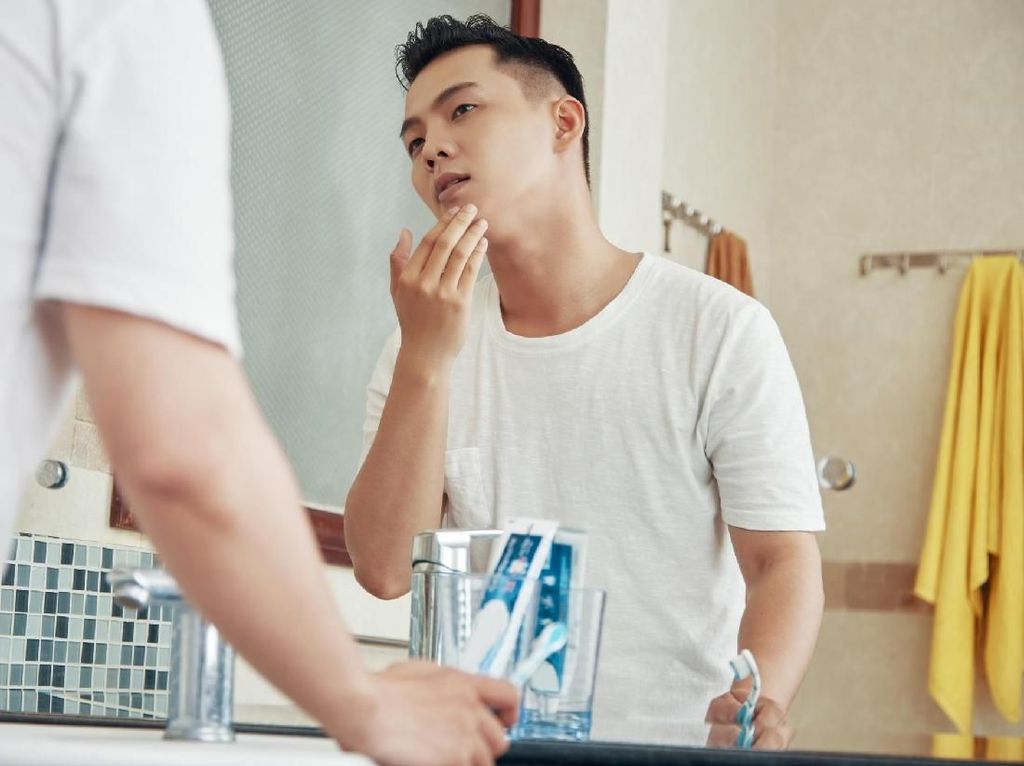 Transformasi Pria Setelah Diet dan Pakai Skincare Korea, Bikin Pangling