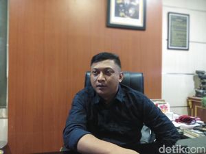 Eks Kabiro Jumras Jadi Tersangka di Kasus Pencemaran Nama Baik Gubernur Sulsel Eks Kabiro Jumras Jadi Tersangka di Kasus Pencemaran Nama Baik Gubernur Sulsel