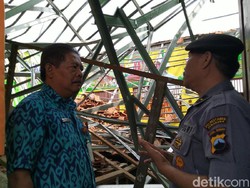 Polisi Selidiki Penyebab Robohnya Atap SDN Palebon 01 Semarang