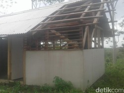 Ruang Belajar Para Siswa Guru Difabel di Pelosok Cianjur Memprihatinkan