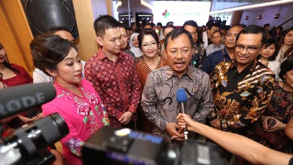 Momen Menkes Terawan Resmikan Eka Hospital di Bekasi
