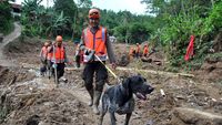 Korban Longsor di Sukajaya Belum Ditemukan
