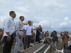 Cek Abrasi di Takalar, Gubernur Sulsel Akan Panggil Penambang Pasir