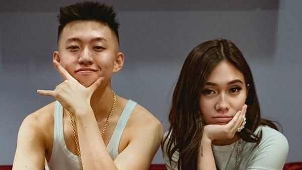 Bakal Tampil di Coachella, Ini Kulineran NIKI dan Rich Brian