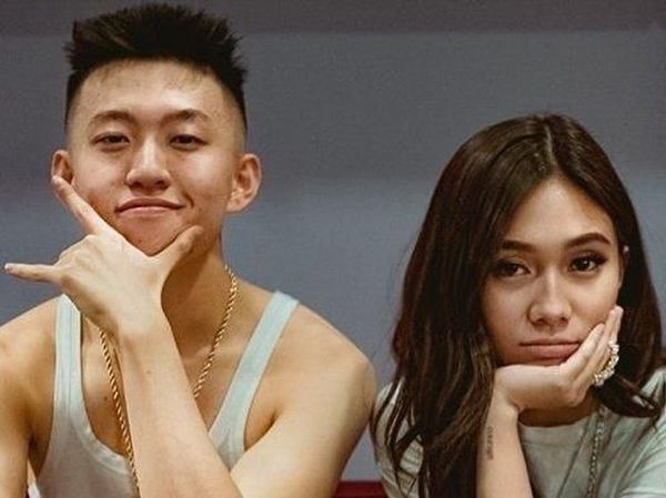 Bakal Tampil di Coachella, Ini Kulineran NIKI dan Rich Brian
