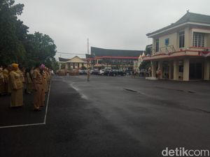 Bupati Lahat Gratiskan Warga Berobat Cukup Pakai KTP-KK karena BPJS Naik Bupati Lahat Gratiskan Warga Berobat Cukup Pakai KTP-KK karena BPJS Naik