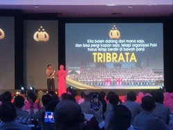 Lepas Komjen Ari Dono, Kapolri Nyanyikan Lagu Tajam Tak Bertepi