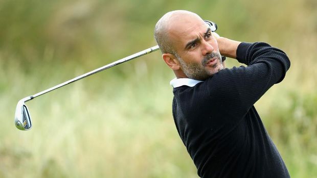 LONDONDERRY, NORTHERN IRELAND - JULY 05: Pep Guardiola in action during the Pro-Am of the Dubai Duty Free Irish Open at Portstewart Golf Club on July 5, 2017 in Londonderry, Northern Ireland.  (Photo by Warren Little/Getty Images)