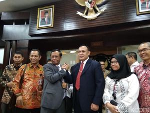 Mahfud Ungkap Kalimat Puitis KPK: Kami Perangi Korupsi Meski Tak Dianggap Baik