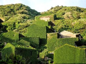 Potret Indahnya Desa Hantu yang Kini Jadi Wisata Hiking Potret Indahnya Desa Hantu yang Kini Jadi Wisata Hiking