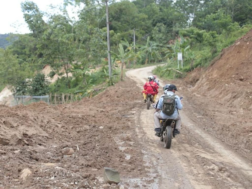 Antam-MIND ID Tangani Banjir hingga Tanah Longsor Kabupaten Bogor Antam-MIND ID Tangani Banjir hingga Tanah Longsor Kabupaten Bogor