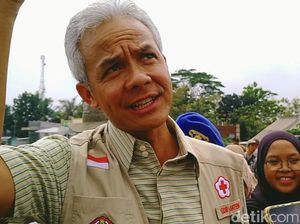 Ada Larangan Bertamu Jelang Magrib di Demak, Ganjar: Tamu Itu Raja