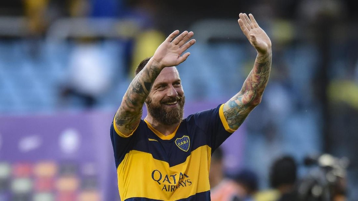 Daniele De Rossi dikabarkan memutuskan kontraknya di Boca Juniors dan segera pensiun (Foto: Photo by Marcelo Endelli/Getty Images)