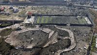 Foto-foto Lokasi Jatuhnya Pesawat Ukraina di Iran