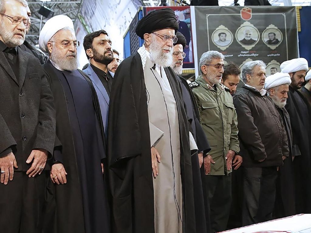 Khamenei: Iran Telah Beri Tamparan di Wajah untuk AS