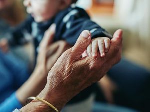 Kata Ustaz: Menitipkan Anak ke Orang Tua Ada Syaratnya, Jangan Sampai Dosa