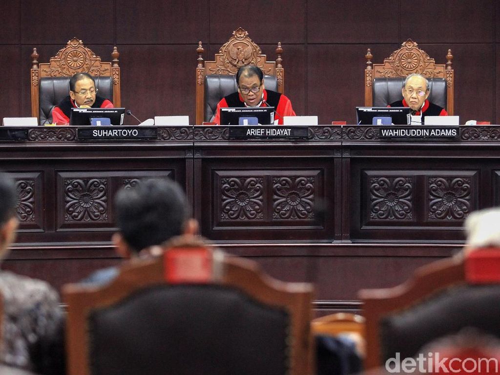Presiden Belum Siap, Sidang Gugatan UU ITE di MK Ditunda Presiden Belum Siap, Sidang Gugatan UU ITE di MK Ditunda