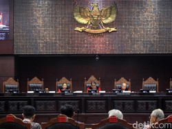 Hakim ke Ahli: MK Tak Dilibatkan DPR Bahas UU Mahkamah Konstitusi