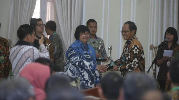 Penganugerahan Penghargaan PROPER oleh Menteri LHK