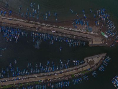 Cuaca Buruk Nelayan di Pangandaran Urung Melaut