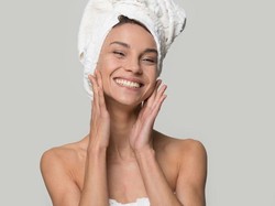 12 Masker Penghilang Bekas Jerawat Secara Alami dan Cepat