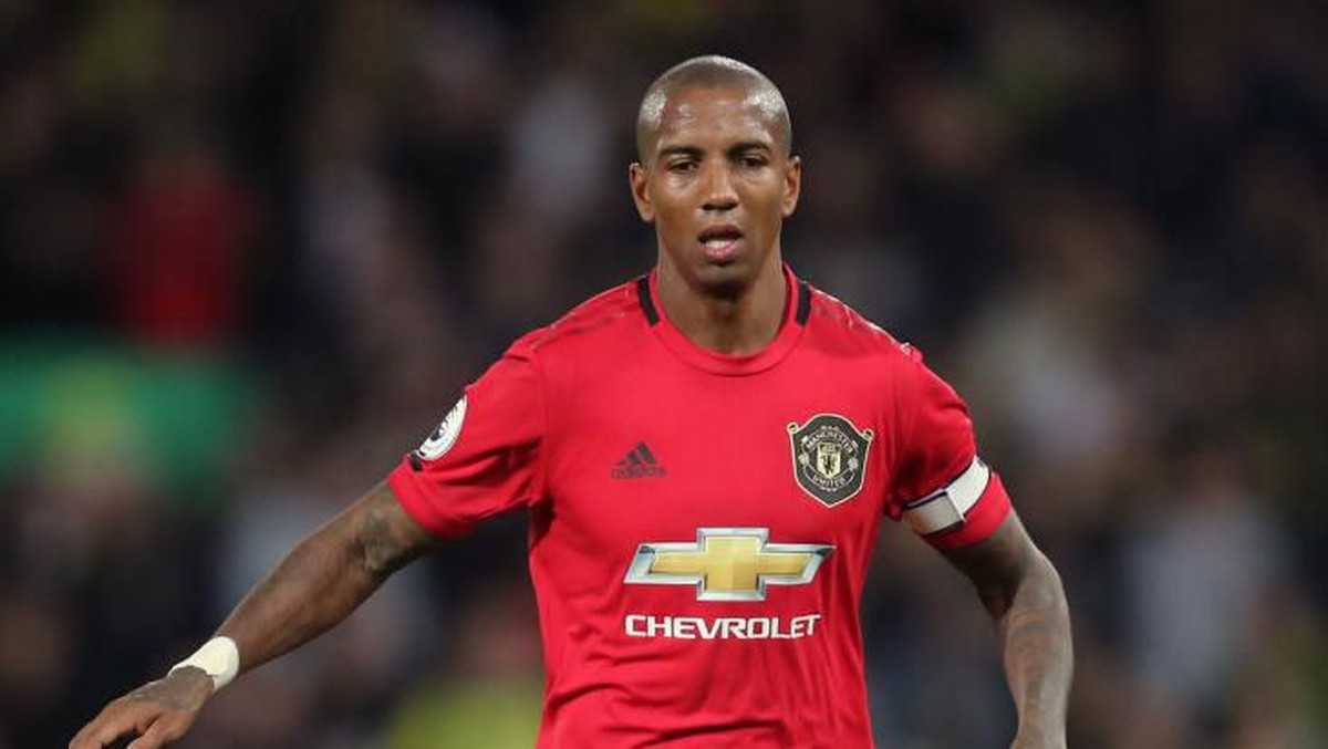 Ashley Young sedang diincar oleh Inter Milan. Foto: Marc Atkins/Getty Images