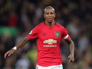 Rumor Transfer: Ashley Young Merapat ke Inter Milan