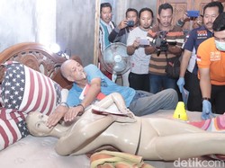 Fakta Rekonstruksi Bule Belanda Bunuh Mantan Istri, Tagih Utang Dibalas Buka Rok