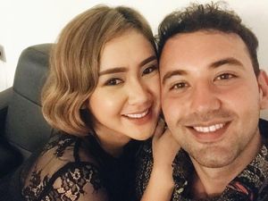 Pembelaan Cita Citata untuk Calon Suami yang Mualaf Pembelaan Cita Citata untuk Calon Suami yang Mualaf