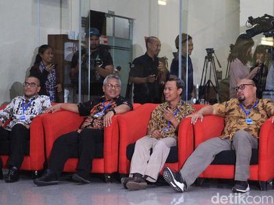 Momen 4 Komisioner KPU Menanti Klarifikasi OTT Wahyu Setiawan di KPK