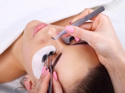 Mencoba Eyelash Extension Anti Bakteri di Nash Eyelash