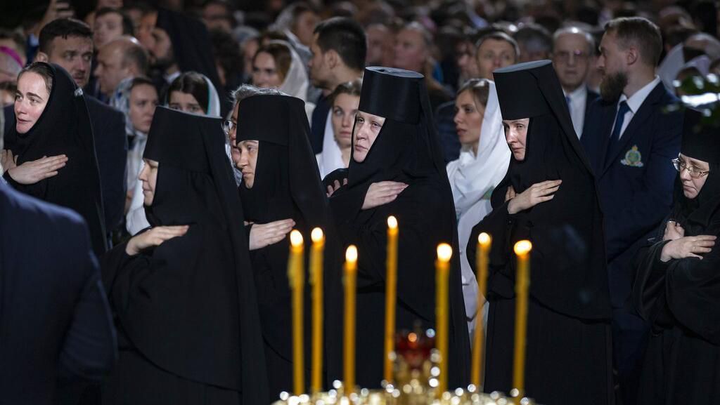 Melihat Lebih Dekat Perayaan Natal Umat Kristen Ortodoks di Rusia