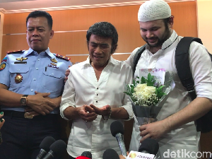 Bebas Bersyarat, Ridho Rhoma Wajib Lapor Sebulan Sekali Bebas Bersyarat, Ridho Rhoma Wajib Lapor Sebulan Sekali