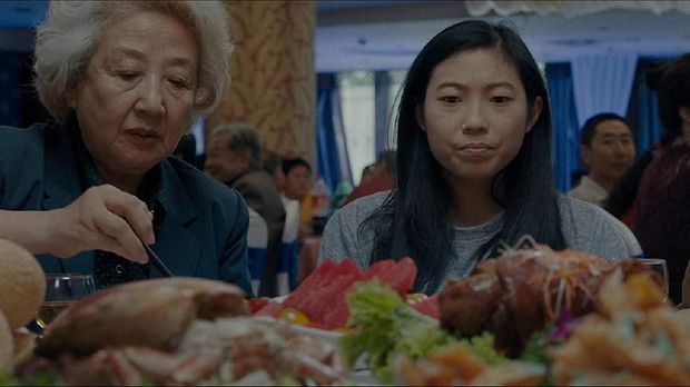 Jiwa Awkwafina 'Terbang' Jelang Terima Piala Golden Globe
