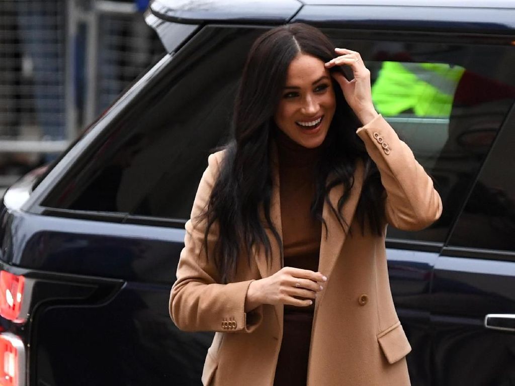 Vokal Isu Lingkungan, Meghan Markle dan Harry Ketahuan Naik SUV Boros BBM Vokal Isu Lingkungan, Meghan Markle dan Harry Ketahuan Naik SUV Boros BBM