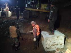 Ada Pengerjaan Kawasan Terdampak Longsor, Jalan Sukajaya-Cigudeg Ditutup