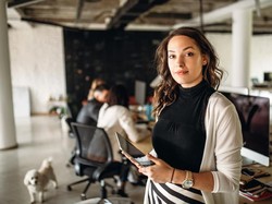 3 Zodiak Beruntung 5 Agustus 2022: Capricorn Habiskan Uang dengan Santai