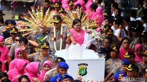 Melihat Kemeriahan Upacara Lepas Sambut Kapolda Metro Jaya