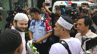 Bebas, Ridho Rhoma Tebar Senyum Semringah