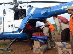 Pakai Hagglunds & Helikopter, PMI Kirim Bantuan hingga ke Pelosok Lebak