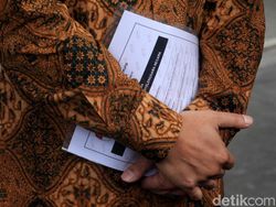 Perbandingan Gaji Kepala Desa dengan PNS, Besar Mana?