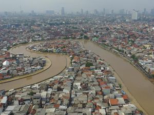 Dampak Cuaca Ekstrem yang Terjadi di Berbagai Wilayah Indonesia Dampak Cuaca Ekstrem yang Terjadi di Berbagai Wilayah Indonesia