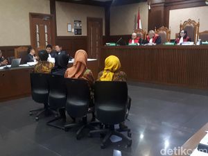 Cerita Saksi Akan Dimutasi Jabatan Jika Tolak Arahan Dadang Prijatna