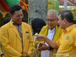Paman Bobby Nasution Daftar Cabup Tapsel Lewat Golkar