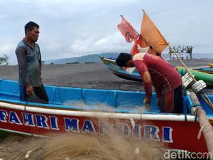 Ada Peringatan Cuaca Buruk, Nelayan di Bantul Siap Alih Profesi Ada Peringatan Cuaca Buruk, Nelayan di Bantul Siap Alih Profesi