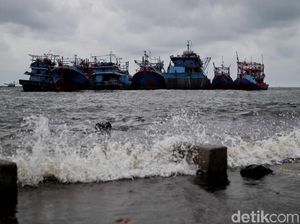 Fenomena Full Moon 3 Juni 2023, Masyarakat di Pesisir Bali Waspada Banjir Rob Fenomena Full Moon 3 Juni 2023, Masyarakat di Pesisir Bali Waspada Banjir Rob